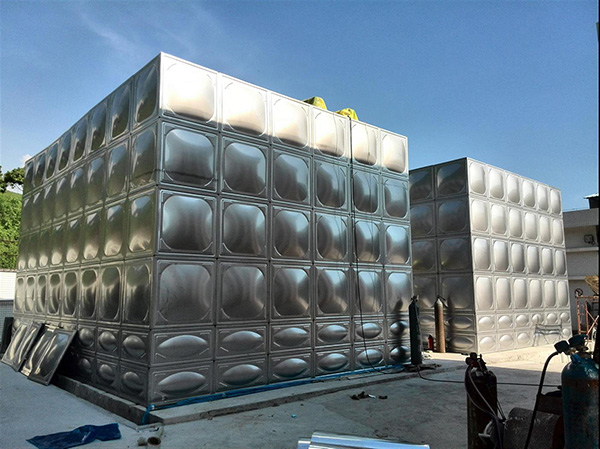 專業定制加工組合式不銹鋼水箱廠家